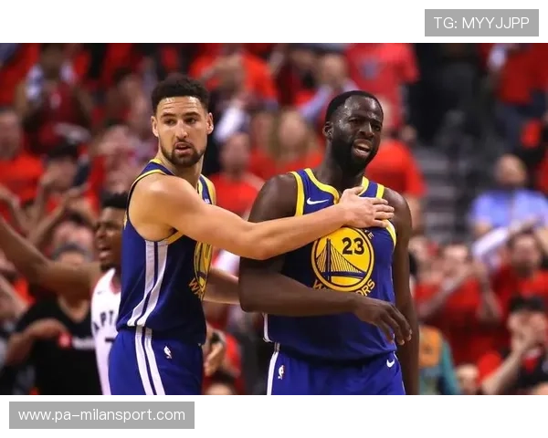 勇士队豪取十连胜，王者风范已显，勇士队伍