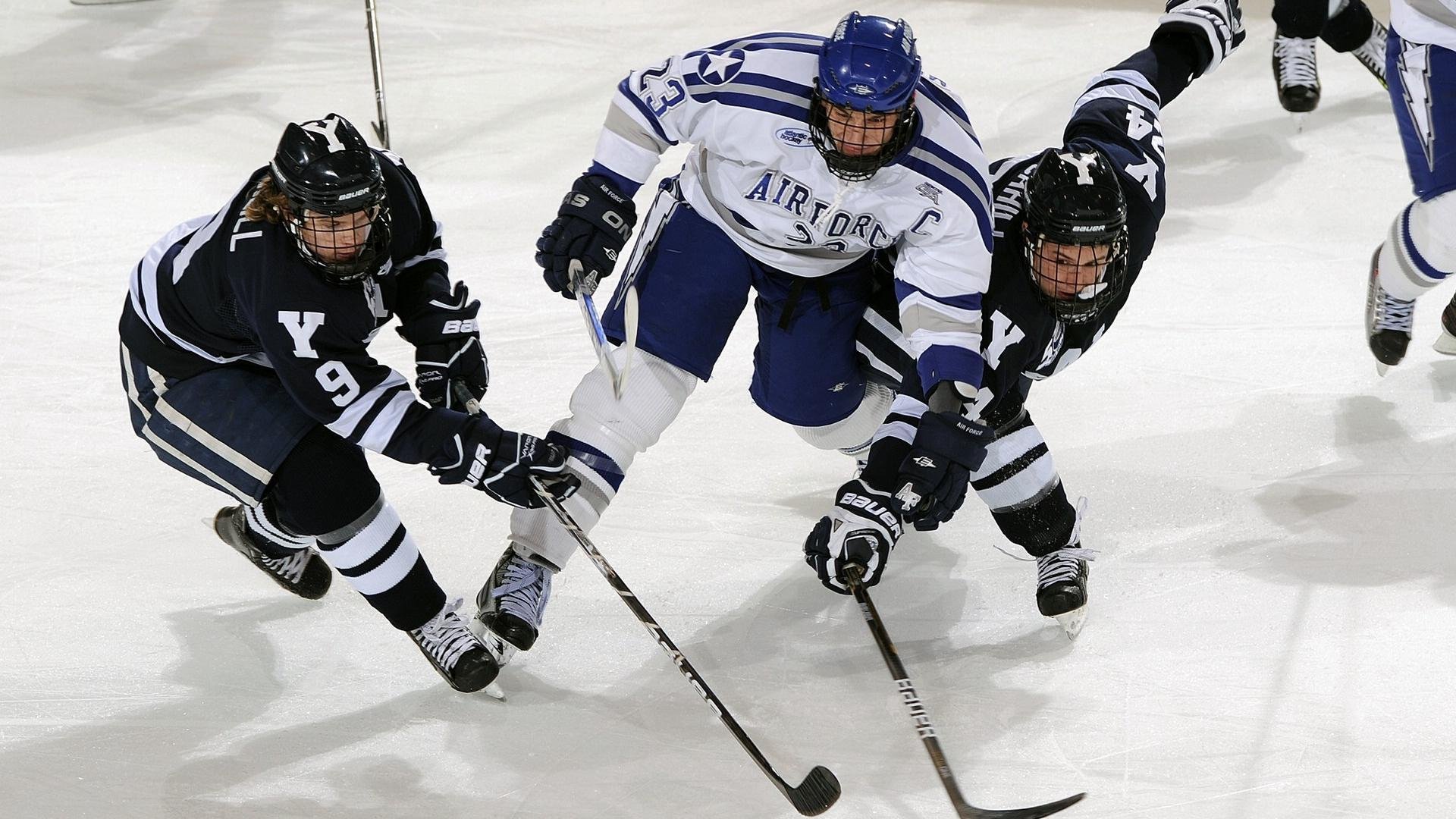 综合体育系“男生艺术体能展示赛” 舞蹈与力量组合吸睛